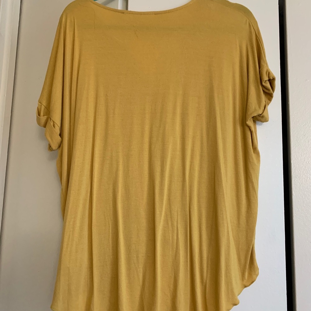 Yellow blouse - Picture 3 of 3